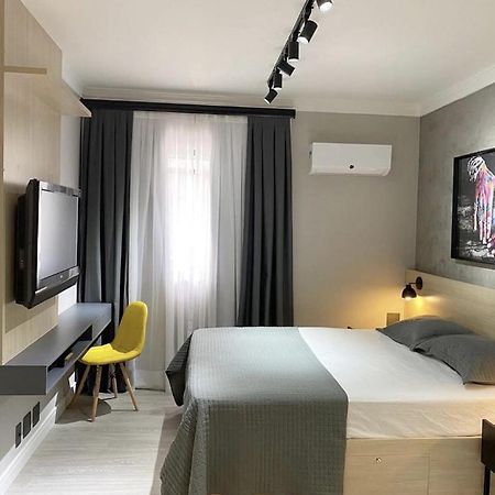 Studio Moderno - Jardins: Cama Queen, Ar E Garagem 상파울루 외부 사진